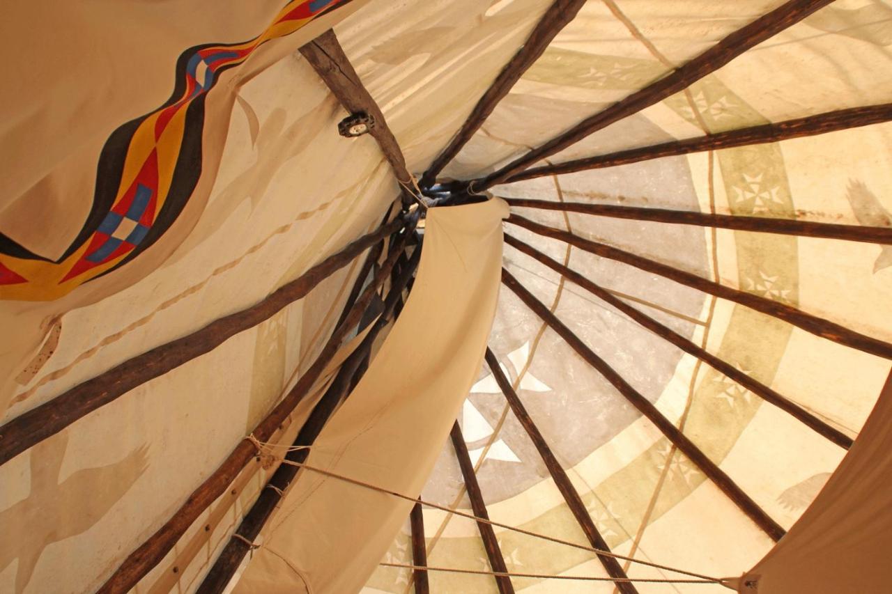 Big Sky Tipi Holidays Wartling Exterior photo